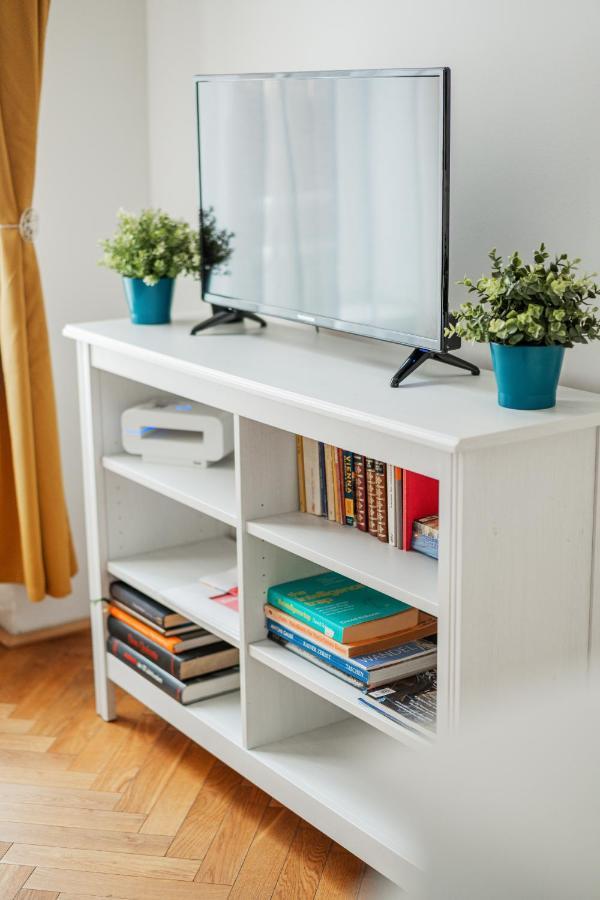 15 C&J'S Apartment Вена Экстерьер фото